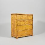 1018 8354 CHEST OF DRAWERS
